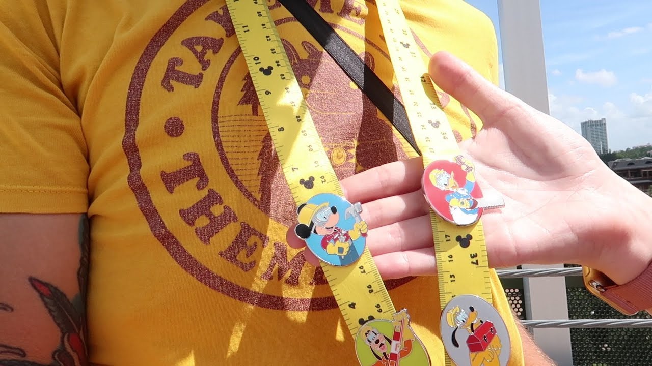 We Went Disney World Pin Trading Around The Resort Monorail Loop!