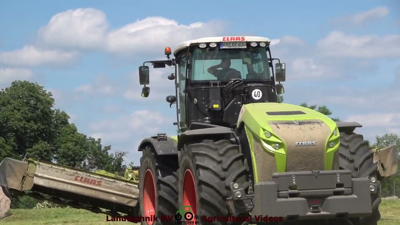 Claas Xerion / Gras Mähen - Cutting Gras  2022