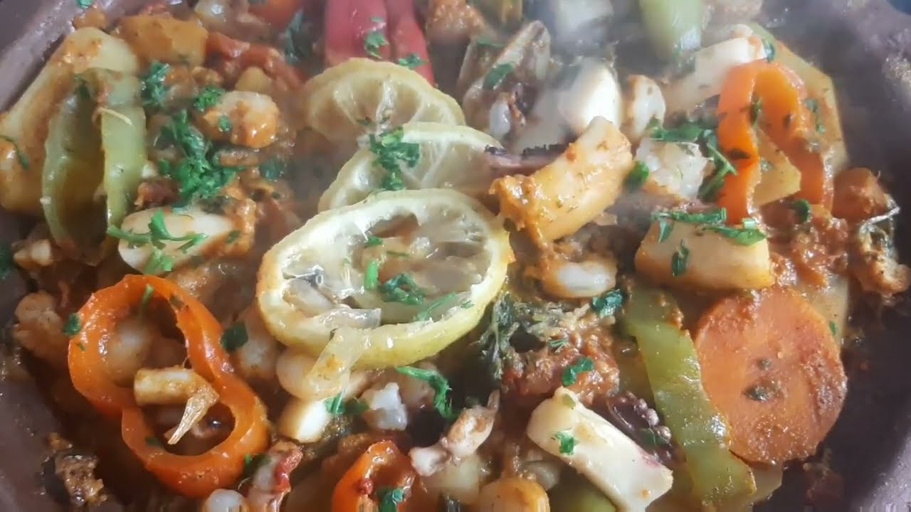 طاجين فواكه البحر روعة