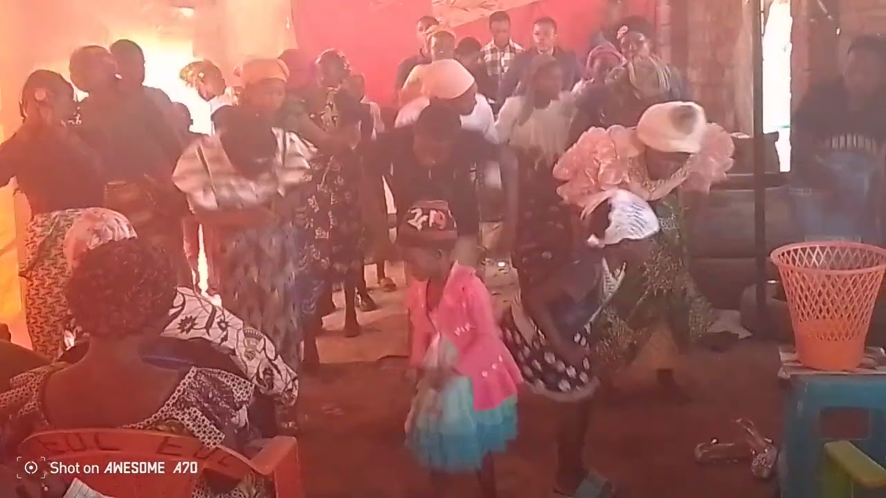 Bana ba bwanga Badi peulu avec la Chorale consolation 