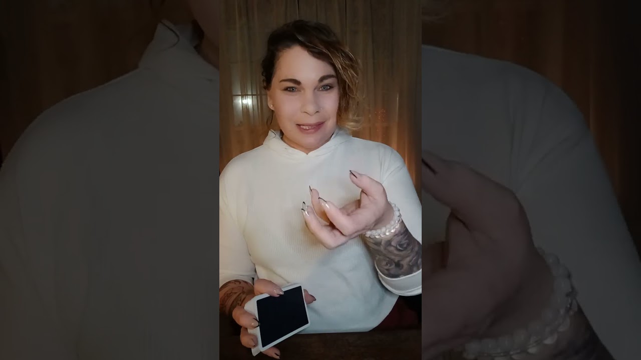 Водолеи, на этот раз это настоящая любовь, ты прежде всего осторожна... Бог с тобой!