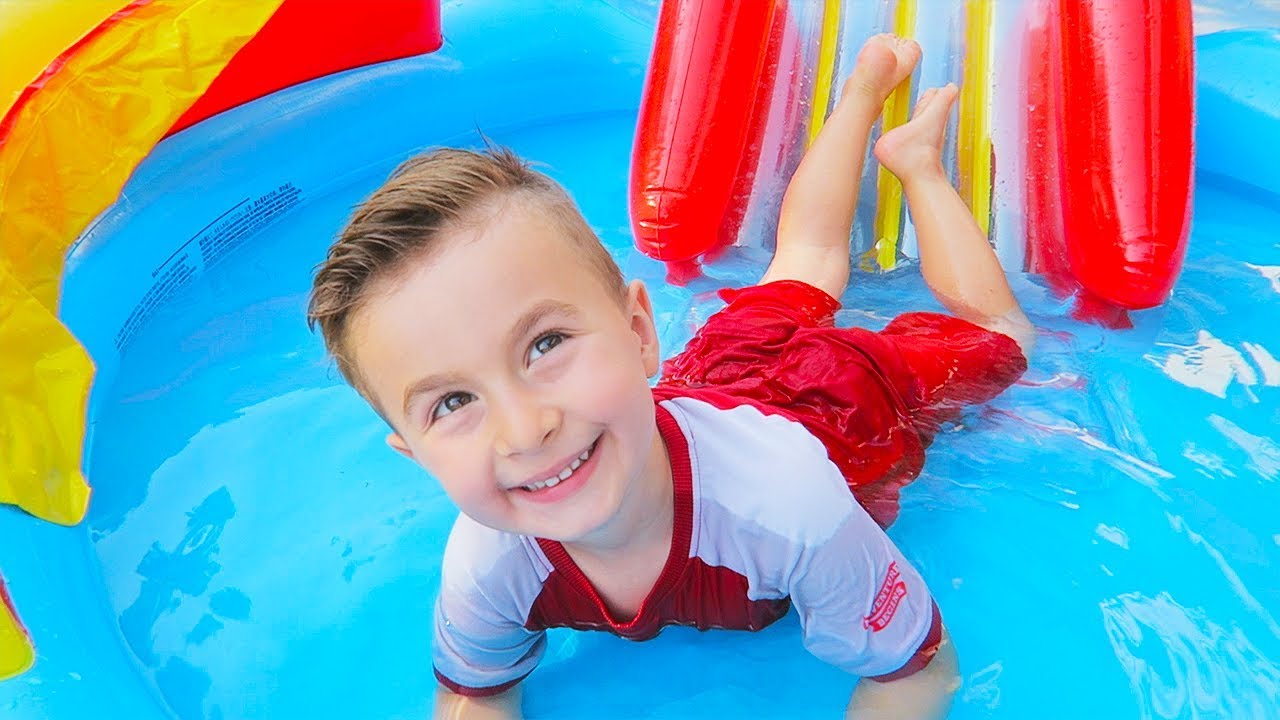 PISCINA lui Alex