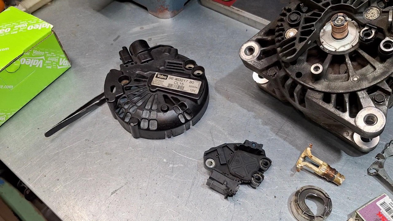 Периодический запах гари, пропадание зарядки аккумулятора. CITROEN C5 2.2HDI 4HX #325