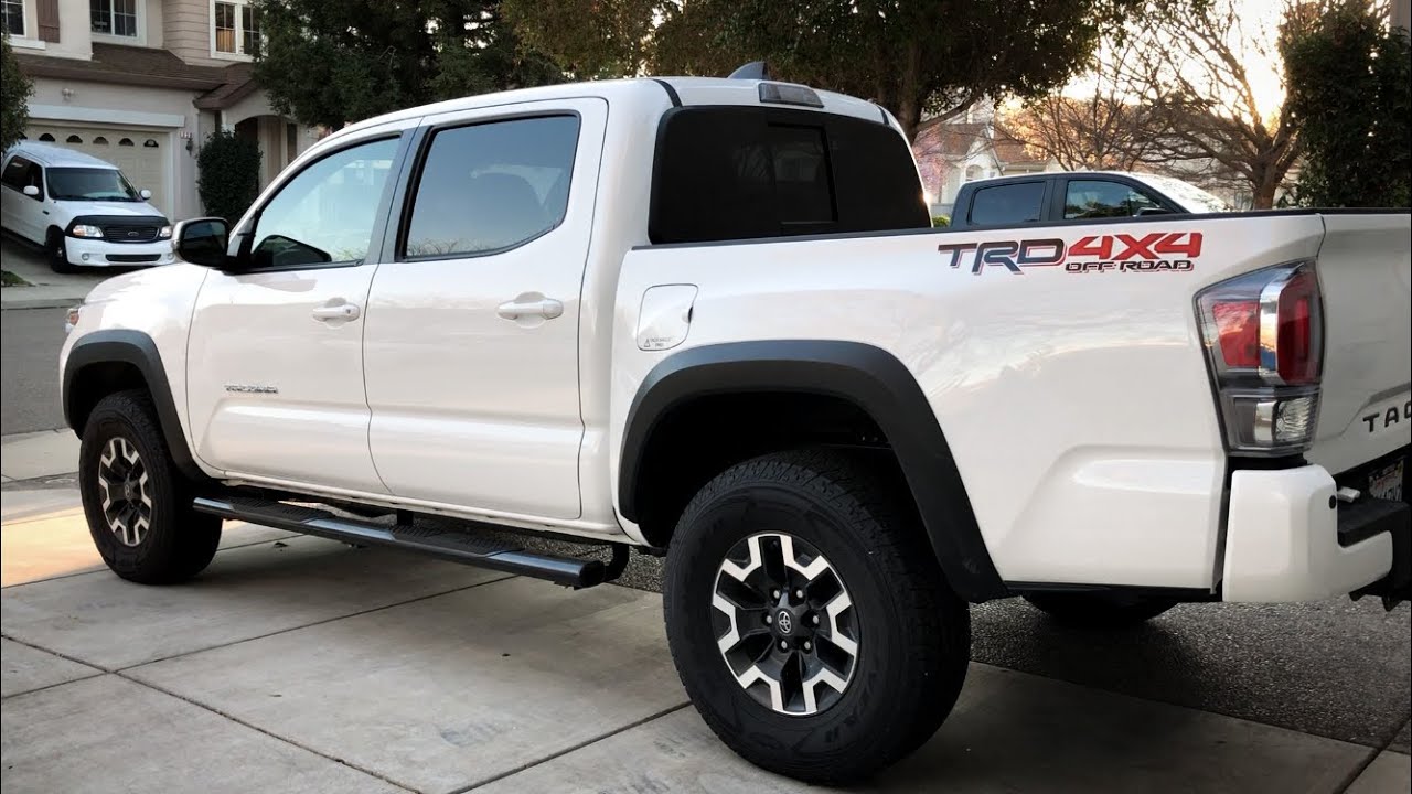 Installing Ionic Pro Series 4&rdquo; Nerf Bars | 2020 Toyota Tacoma TRD Off-Road 4x4 #TacoTuesday