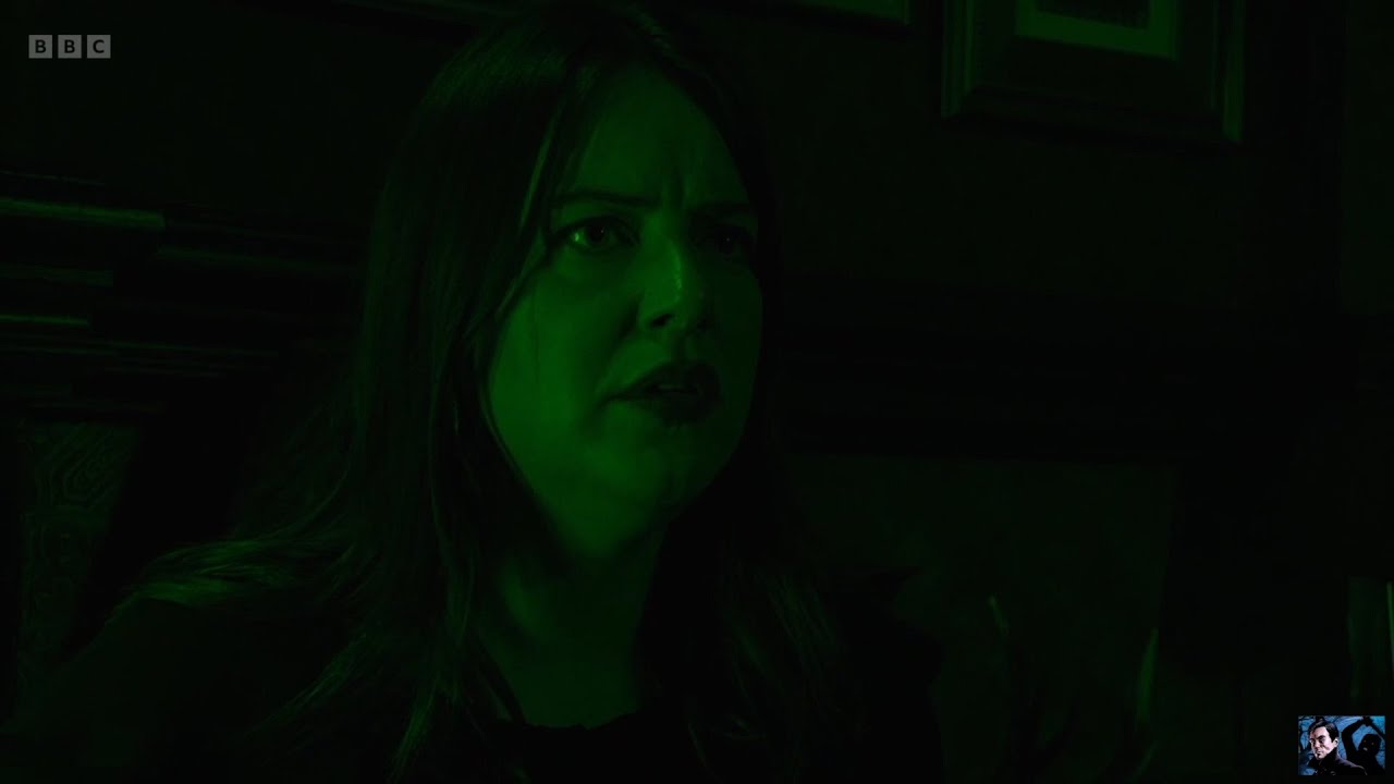 Eastenders - Zoe Panics When The Lights Go Out in The Pub