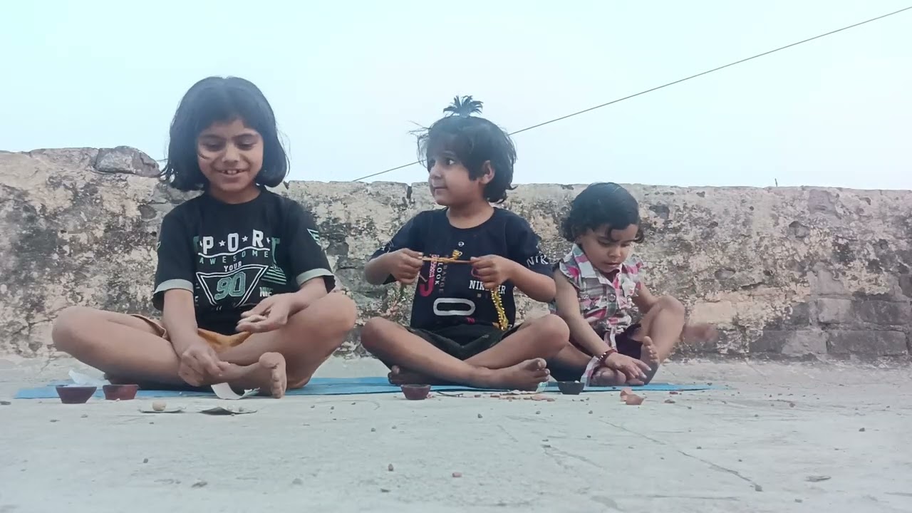 Dono bhnji mummy papa khel rhi h #viralvideo #trending #subscribemychannel 