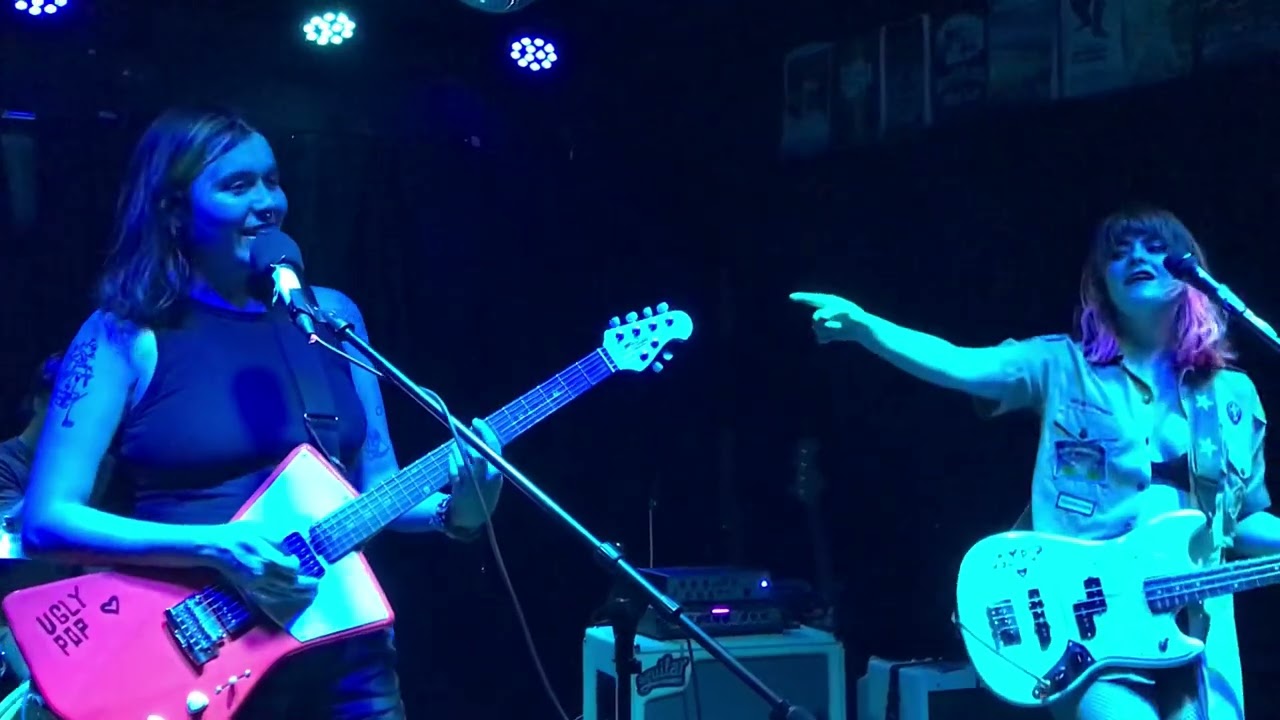 Skating Polly - Live at Vultures (September 20, 2022)