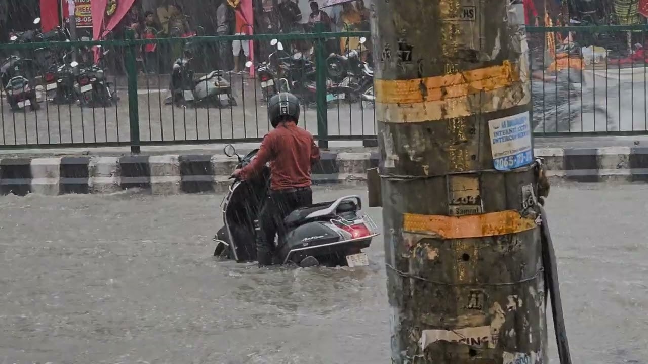 Delhi-NCR traffic in rainfall 🌧 