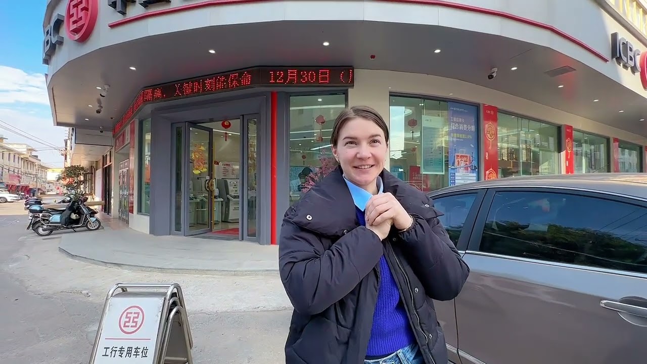 中国女婿给乌克兰丈母娘备现金#中外家庭 #外国人 #生活vlog #农村生活 #vlogs #外国媳妇 #china