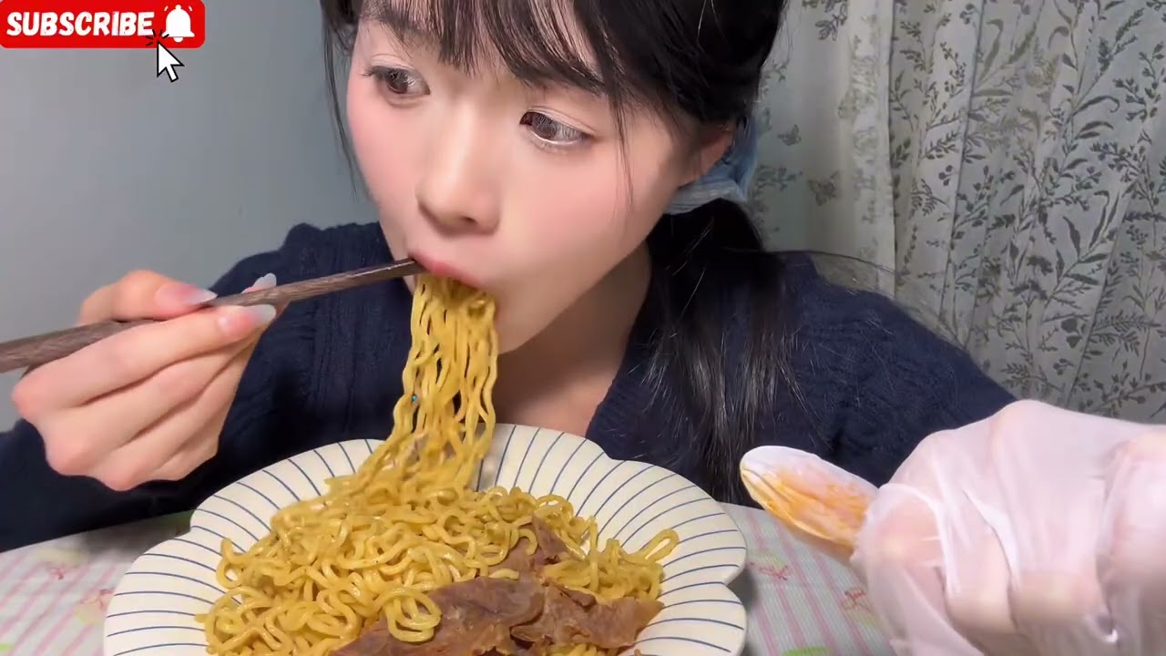 Food challenge with ASMR 