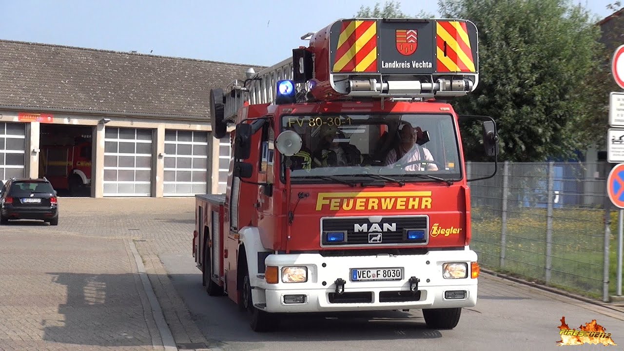 [Gasausströmung] (HLF 20) + DLK 23/12 Camiva Feuerwehr Vechta