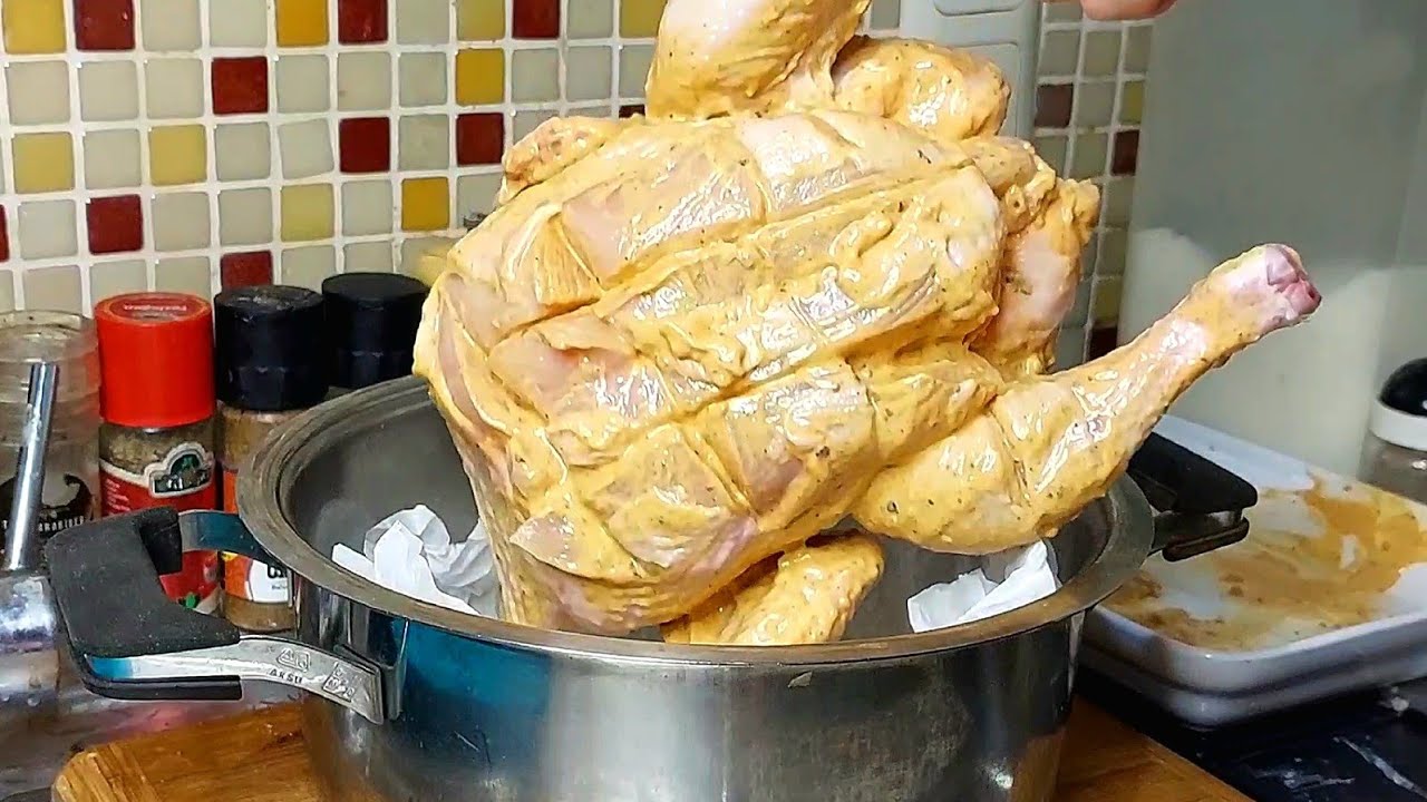 Я кладу курицу в кастрюлю и получаю вкусное куриное блюдо. Кроме того, это ТАНДЫР без использования