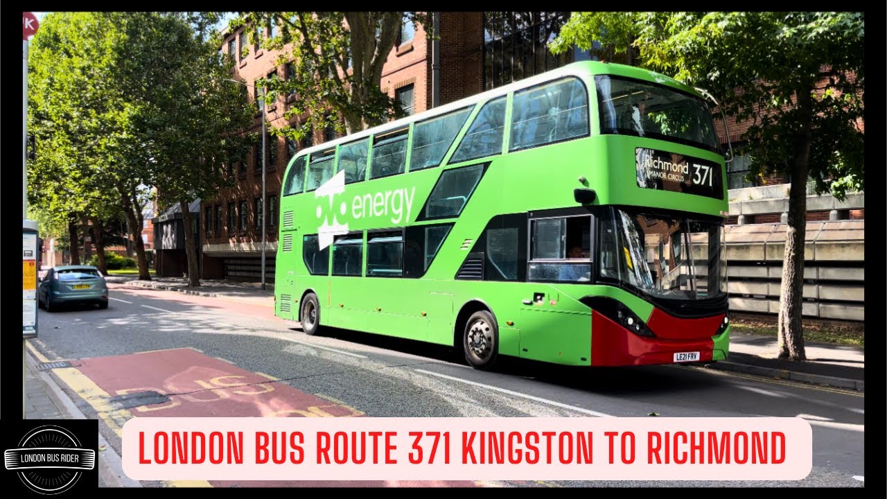 Must see Kingston-upon-Thames to Richmond-upon-Thames Bus Ride
