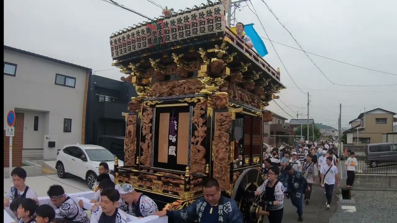 袋井市上山梨中町　屋台漆塗り完成お披露目　令和五年度