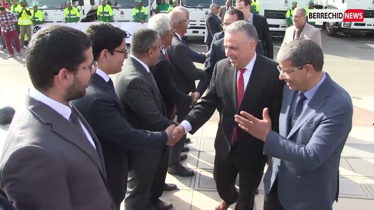 ربورطاج : عامل الإقليم يعطي الانطلاقة الرسمية لخدمات التدبير المفوض لقطاع النظافة ببرشيد