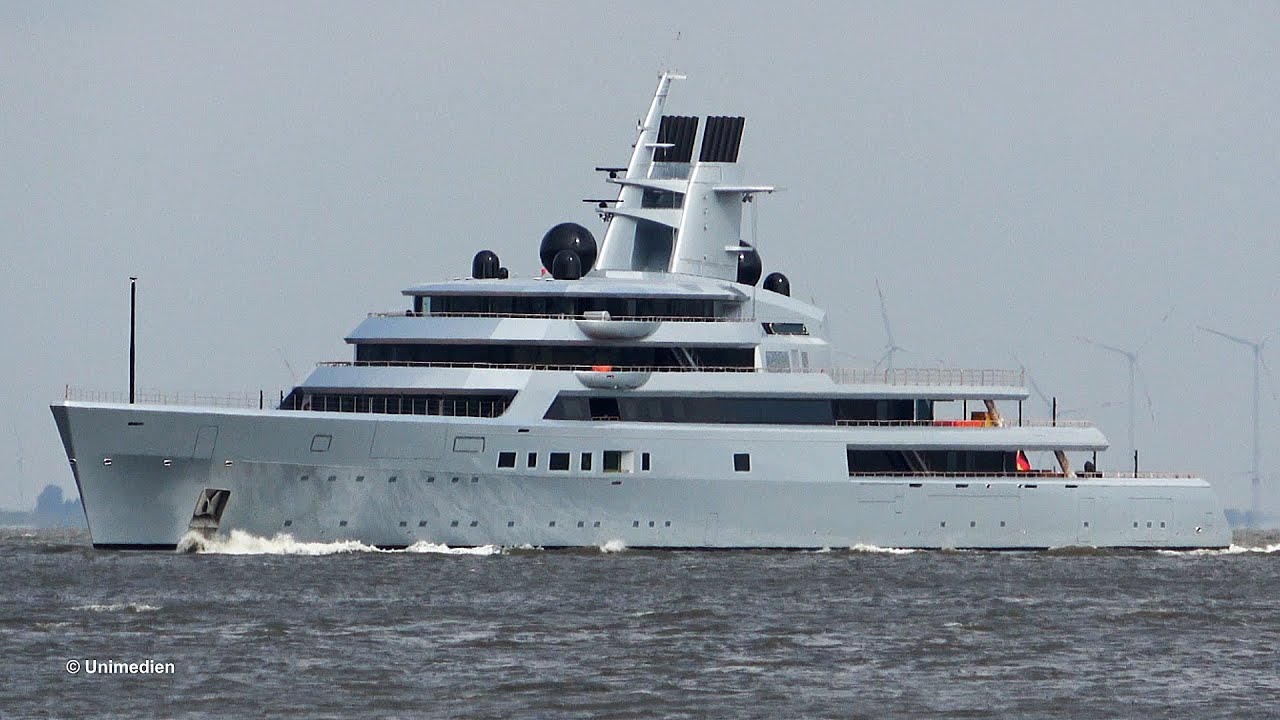 DRAGONFLY yacht | very first sea trials of brand new LURSSEN superyacht (project ALIBABA) | 4K-Video