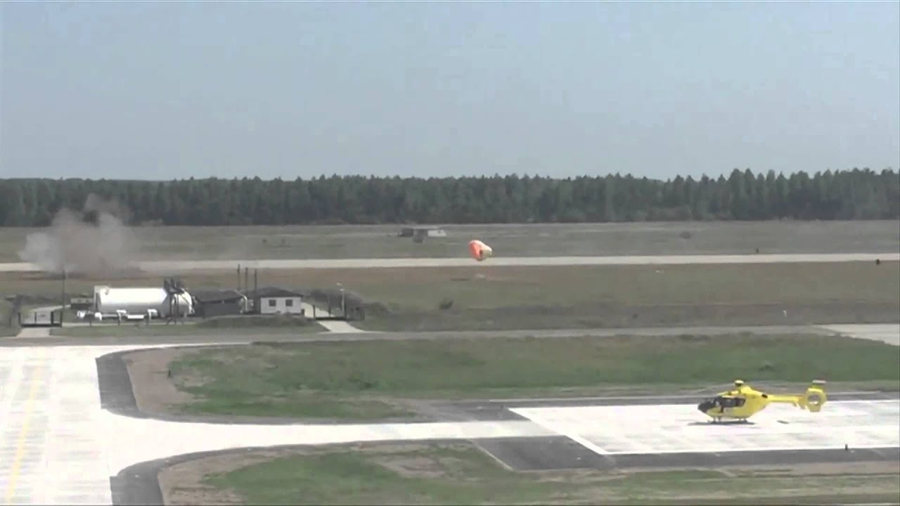 HunAF 30 Emergency landing