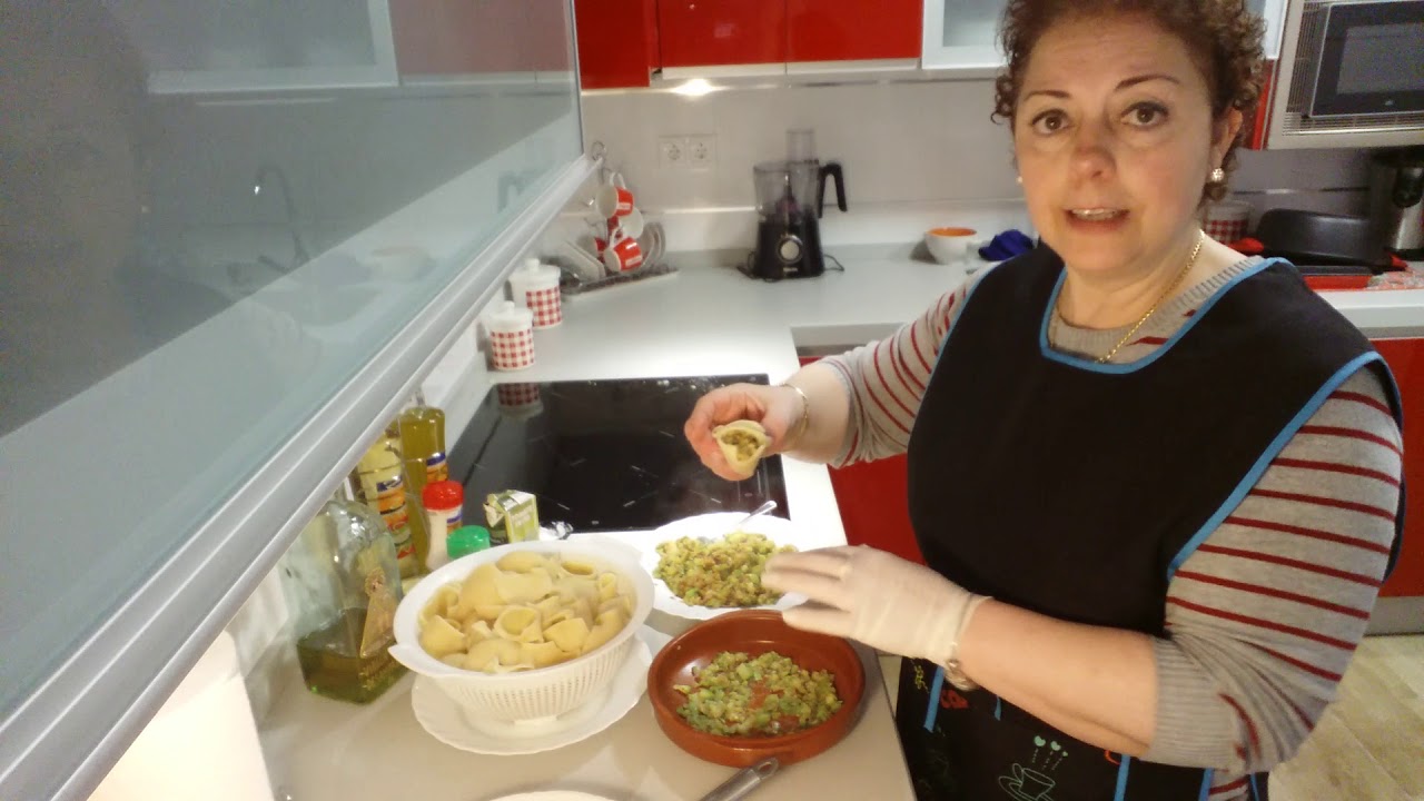 Macarrones gigantes rellenos y gratinados