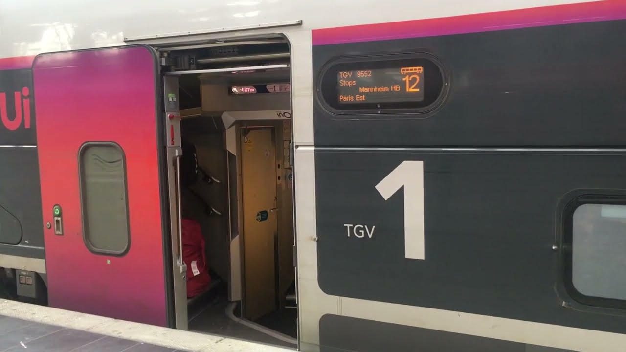 Abfahrtsignal | TGV 9552 nach Paris Est am Frankfurt (M) Hbf (Dezember 2022)
