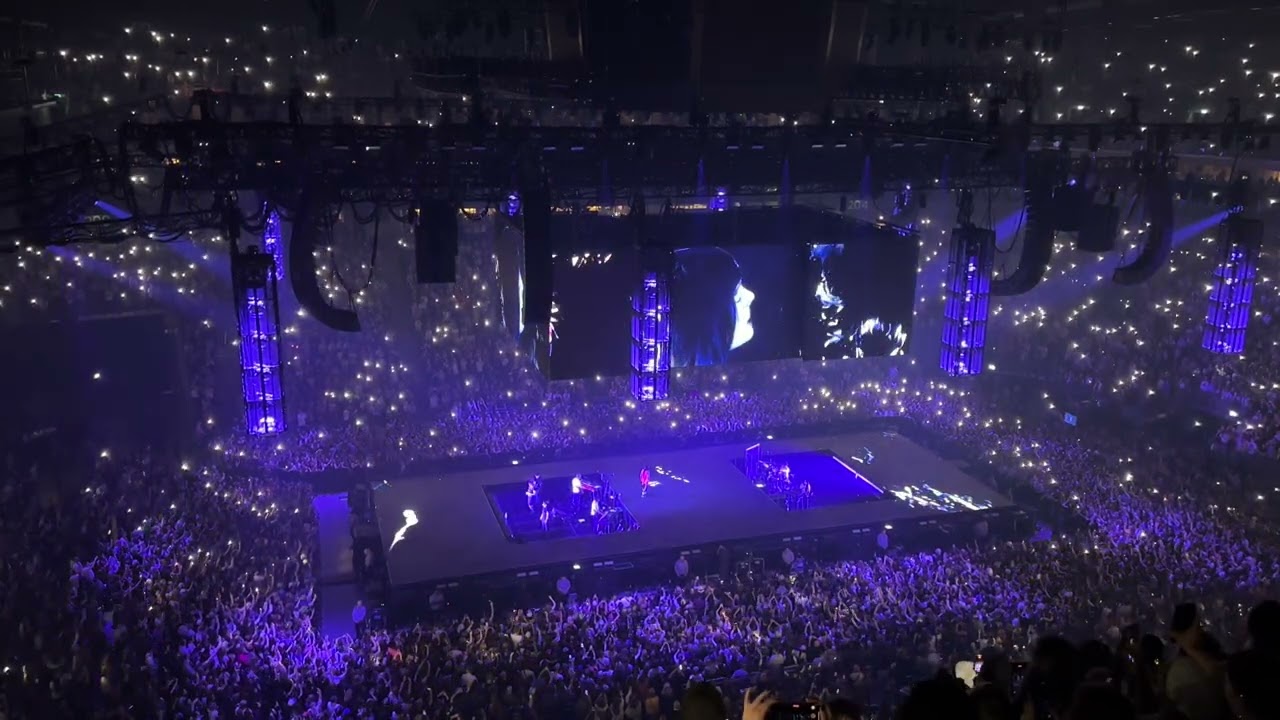 Billie Eilish - WILDFLOWER live @ Uber Arena, Berlin / 09.05.2025