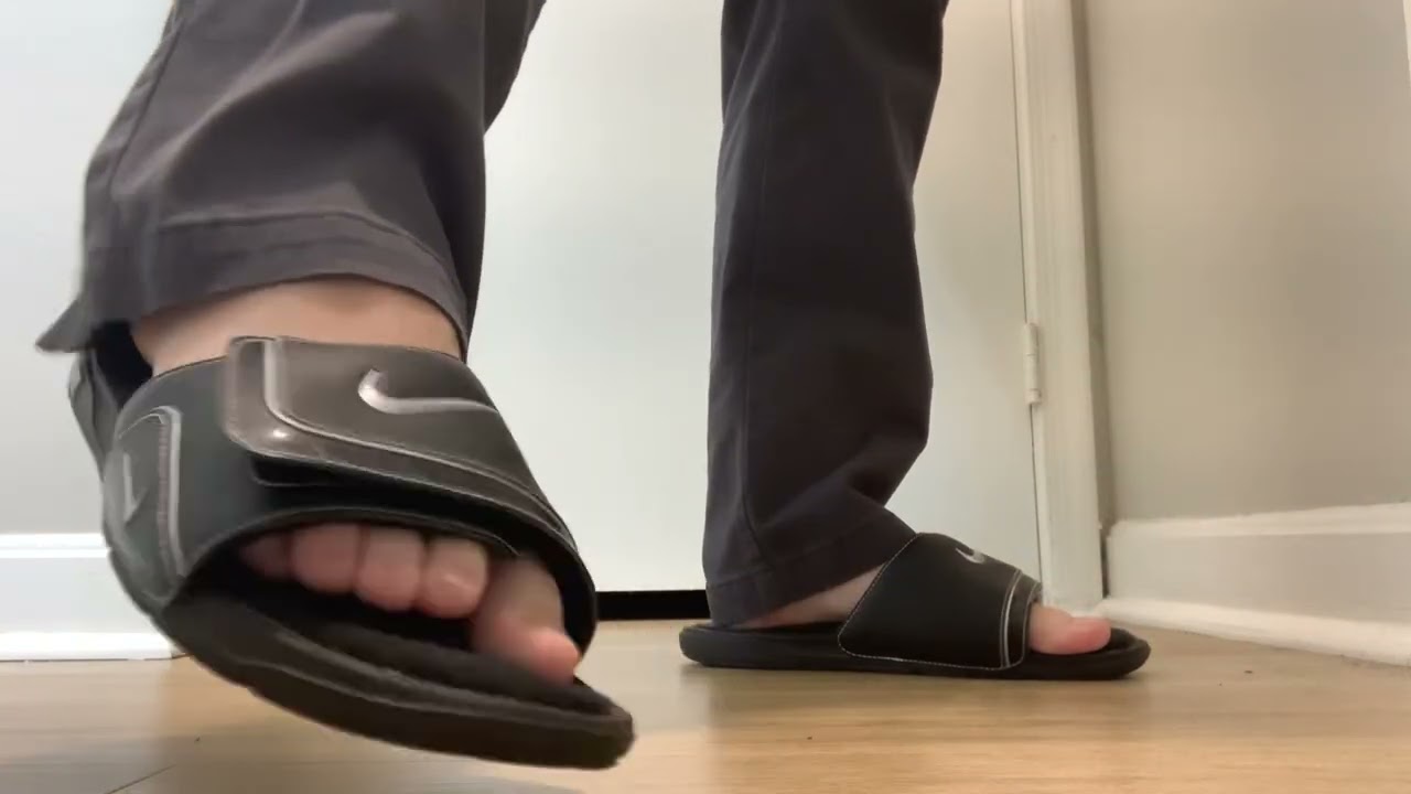 Barefoot Slides: Nike Comfort Slides 2