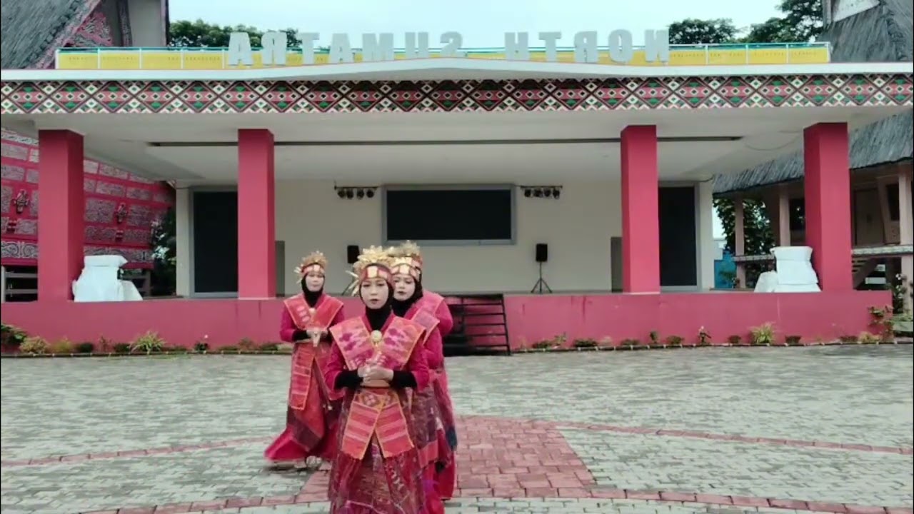 Tari “SINANGGAR TULO”