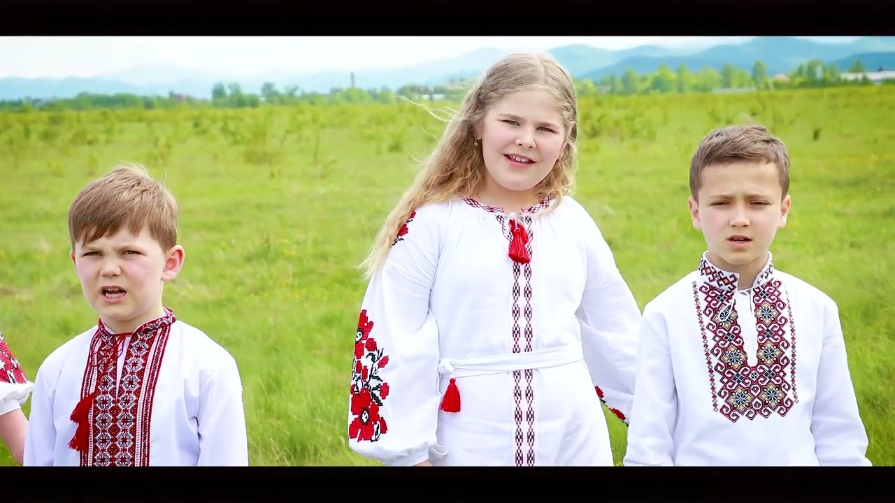 НЕПЕРЕМОЖНА УКРАЇНА - дитячий вокальний ансамбль 