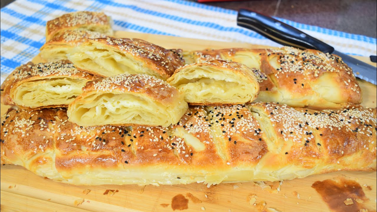 Domaca lisnata gibanica sa sirom-sa domacim razvucenim korama -Hrskava i ukusna - Crunchy cheese pie