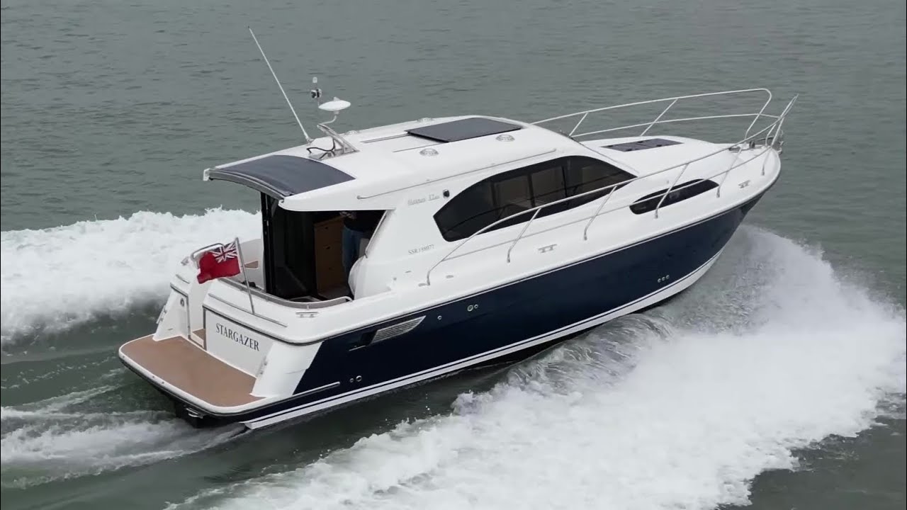 2022 Haines 32 Offshore Walkthrough | Offshore Cruiser with Volvo 320hp engine | £220,000
