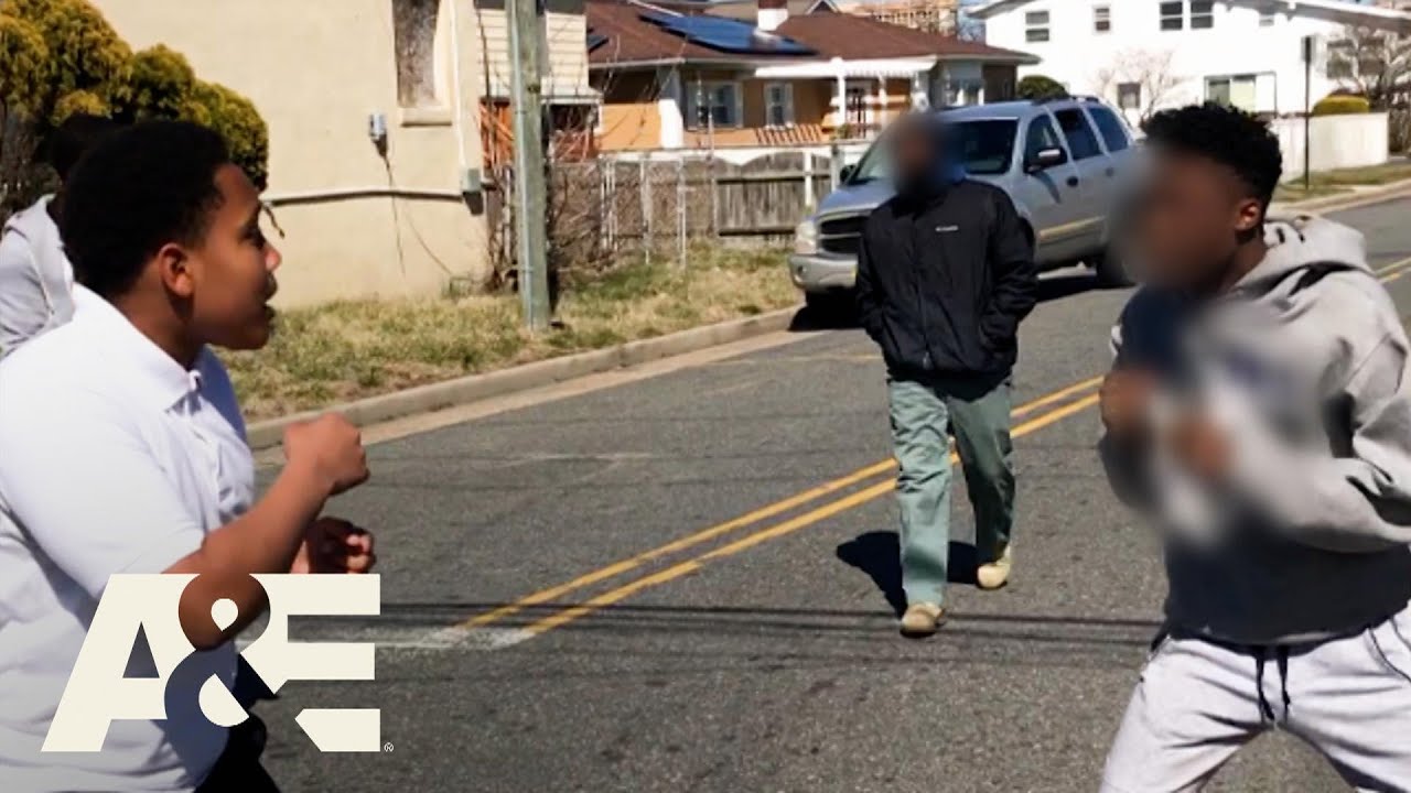 Stranger Stops Teens' Fight With Lesson in Respect | Neighborhood Wars | A&E