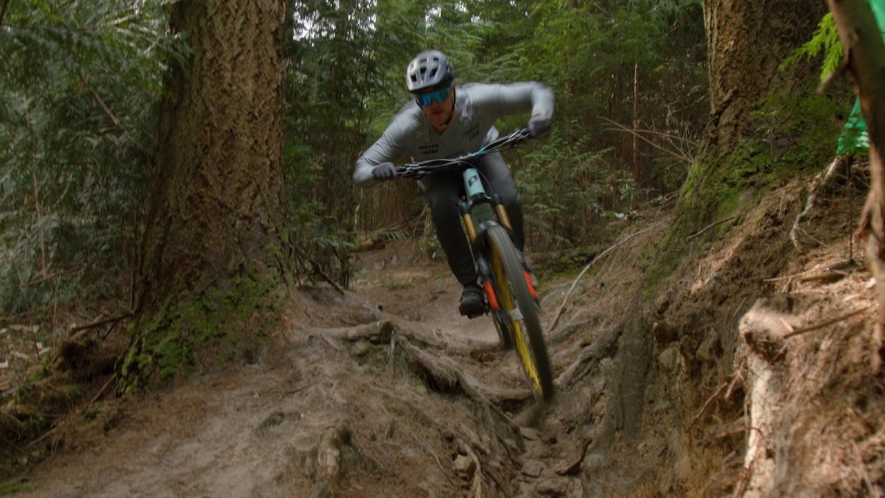 Jono Jones, Ben Deakin & Olly Wilkins Test Melon Optics' ALL-NEW Vantage Photochromic Lens!