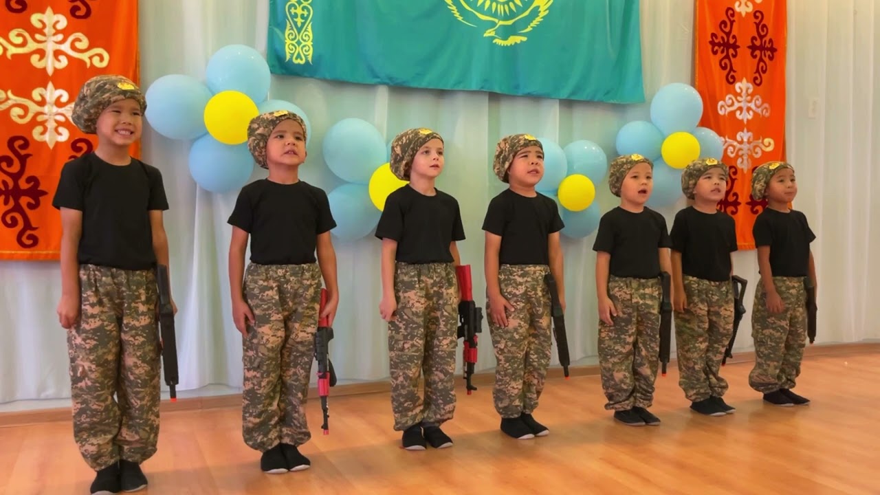 “Сарбаз бала” әні.