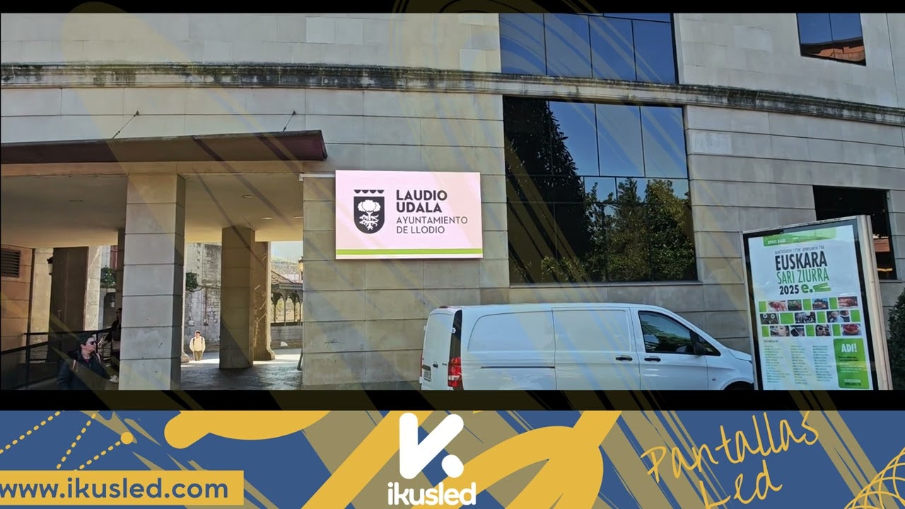 Pantalla led exterior píxel 3.9 mm instalada en el Ayuntamiento de Llodio / Laudio Udala