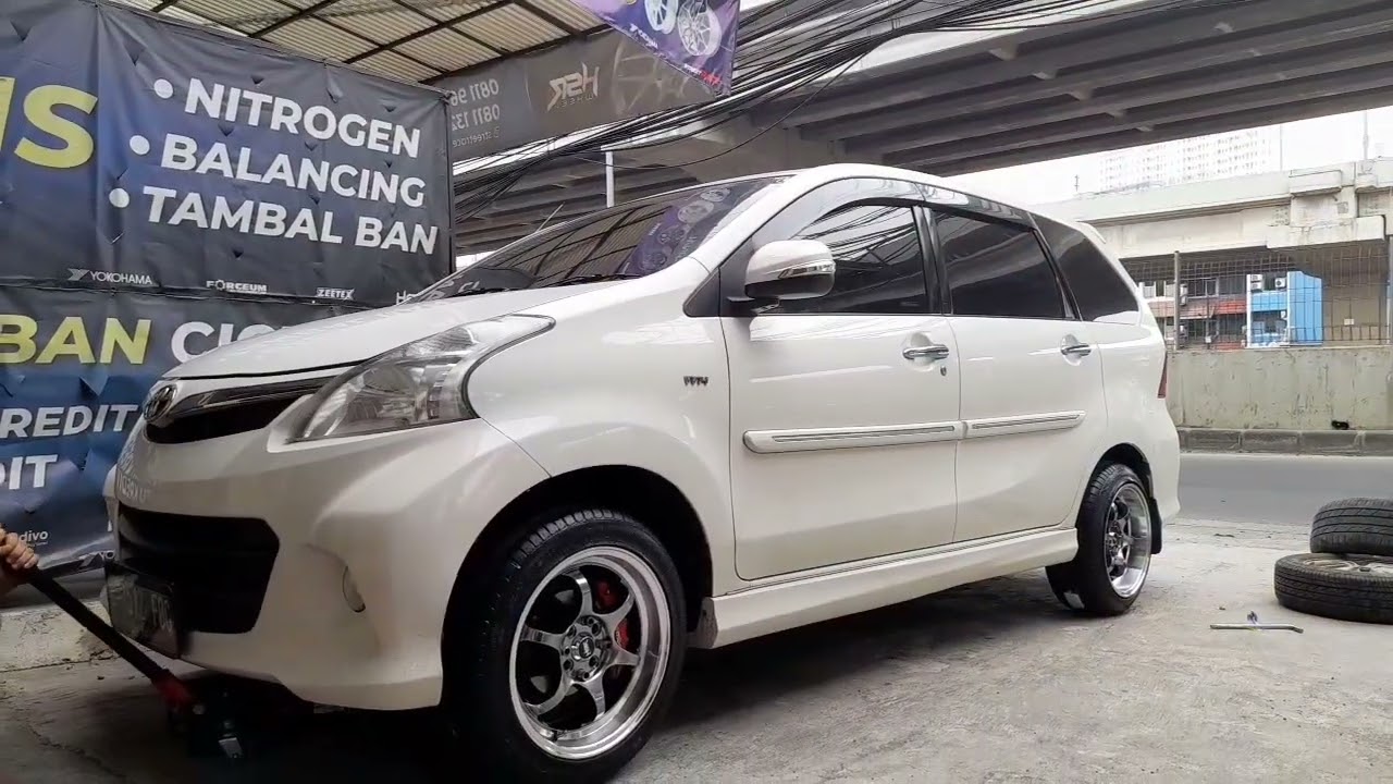 MODIFIKSI TOYOTA AVANZA MOBIL CEVER PAKE VELG R16 CELONG  #modifikasiavanza #hsrwheel#streetrace