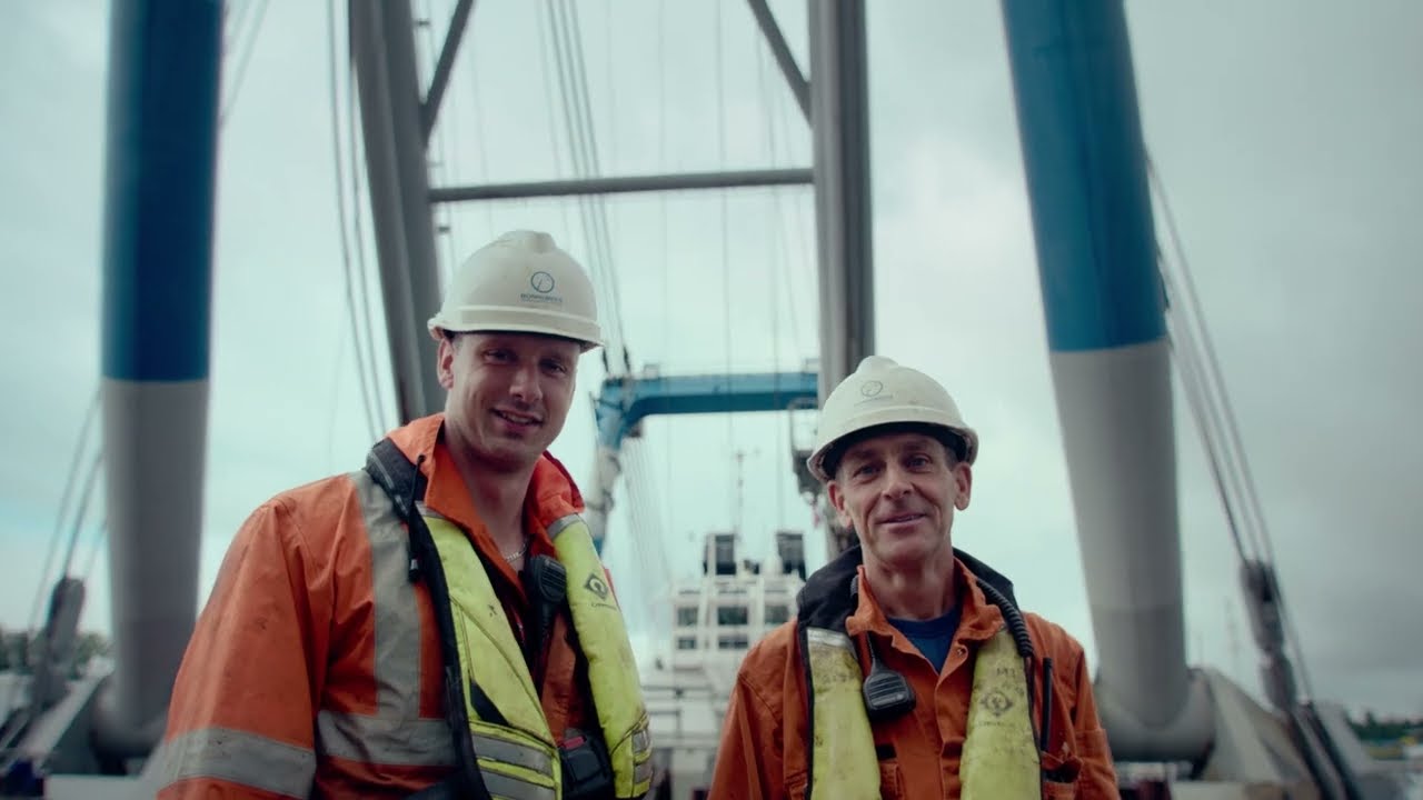 Behind the scenes: de hijsdiensten | #PortOfRotterdam