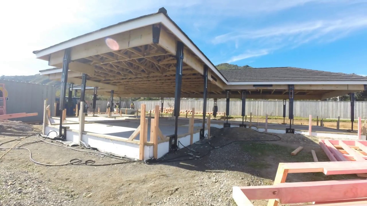 Build and Lift - House Roof Lift