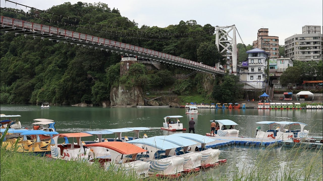 HMS Street Walk 新北市 新店區 碧潭風景區 Bitan Tourist Attraction Xindian District New Taipei City Taiwan