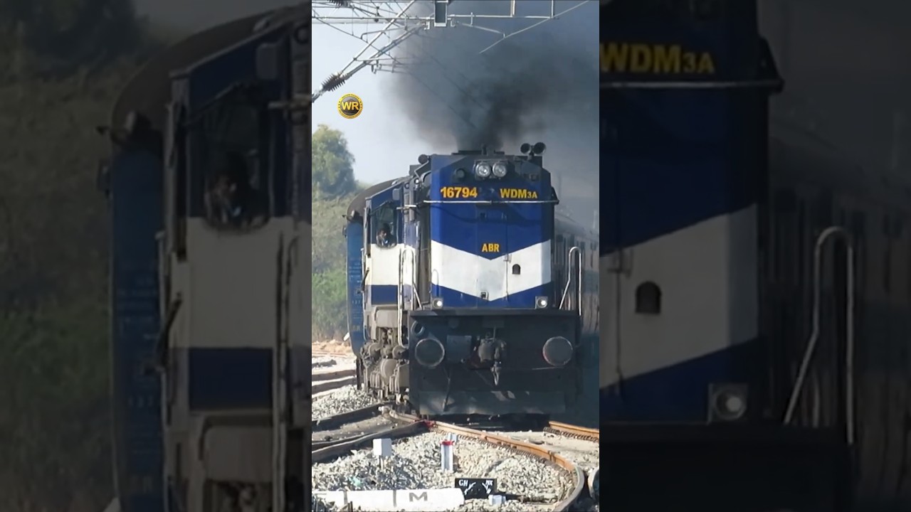 Diesel Train Arrival | ABR WDM3A Udaipur Ajmer #dieselengine #dieselpower #indianrailways