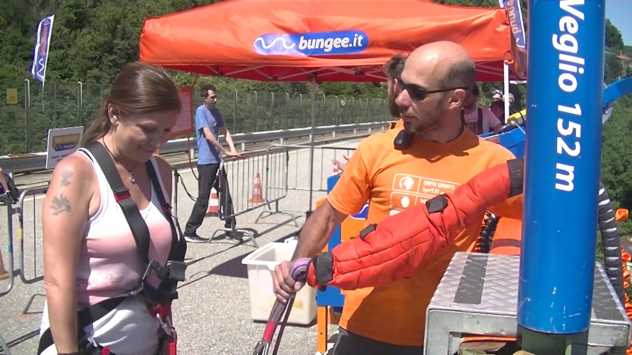 Che paura il Bungee jumping!!