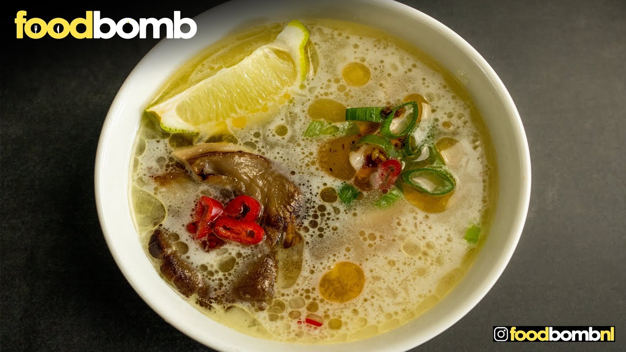 #267 Thom Kha Kai 🍜🥥 | Thaise Kippensoep | Snelle variant | Foodbomb