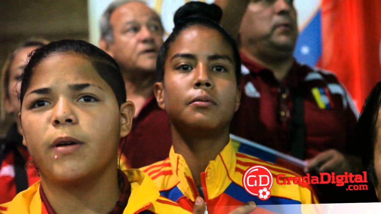 &iexcl;Sentimiento total! As&iacute; las Vinotinto entonaron el Himno al llegar a Venezuela | GradaDigital.com