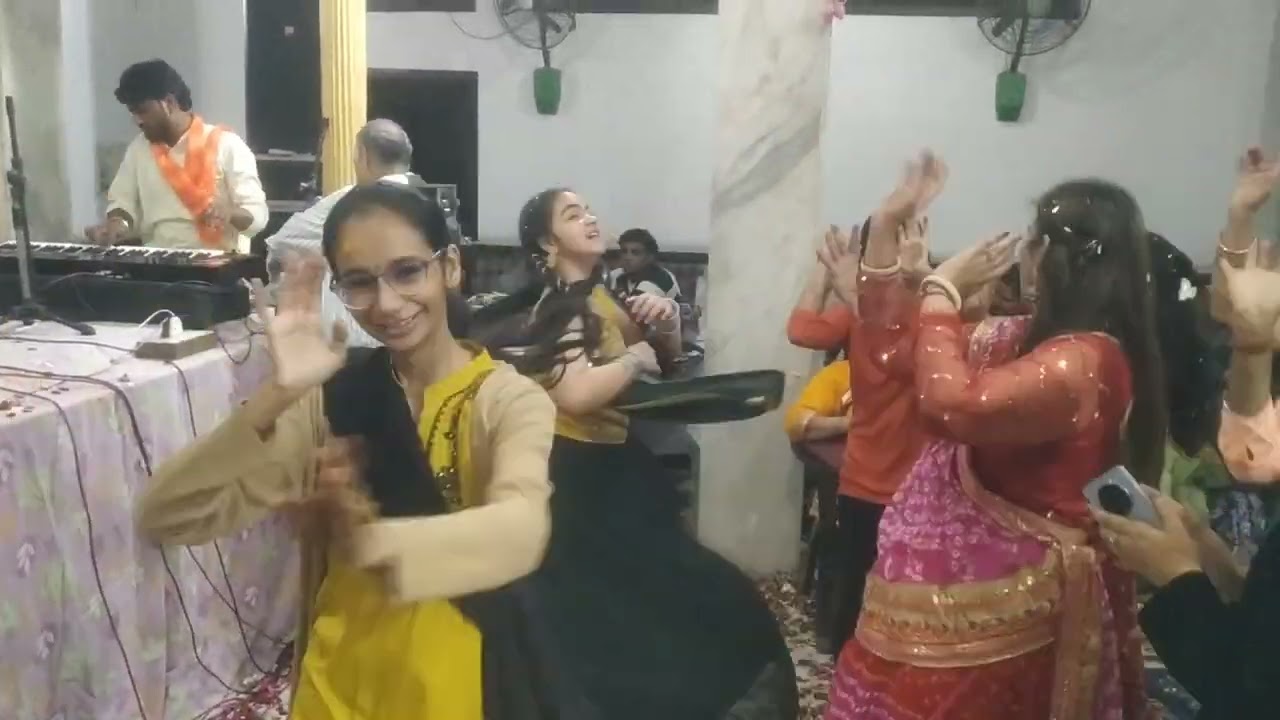 Fight4News ll Holi Mahautsav Radha-Krishna Mandir jangpura-B me