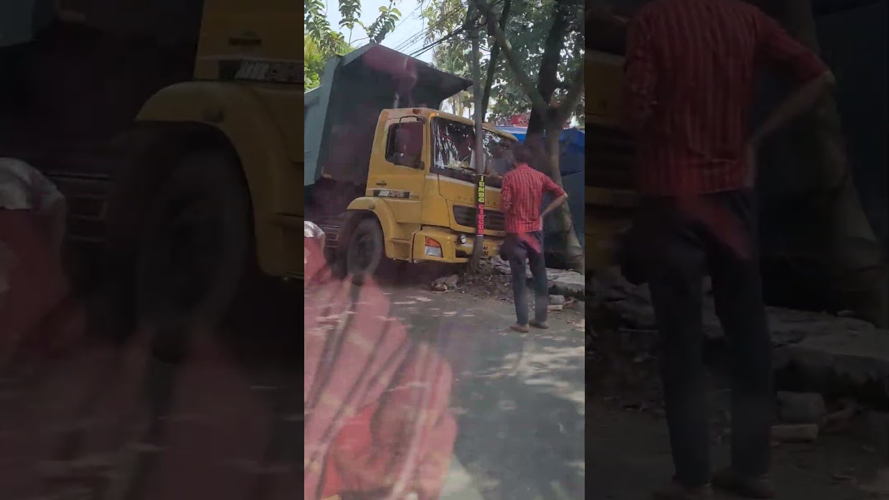 Innu kakkanad accident