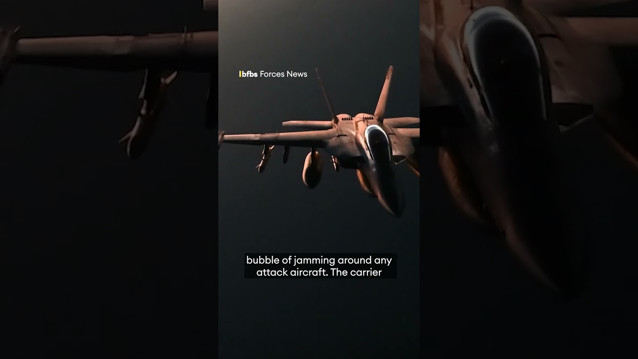 How USS Abraham Lincoln packs a punch👊