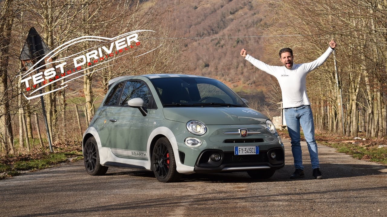 Prova su strada Abarth 695 70° Anniversario: col Record Monza è arrogante, racing, esclusiva ma...
