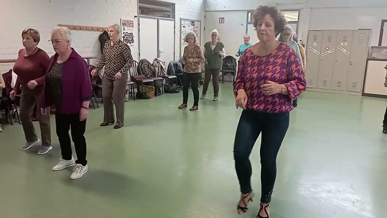 flamenca line dance the  charming dancers