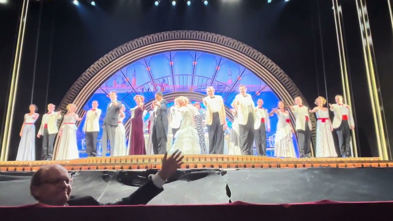 Top hat the musical curtain call at New Wimbledon Theatre 17/10/2025