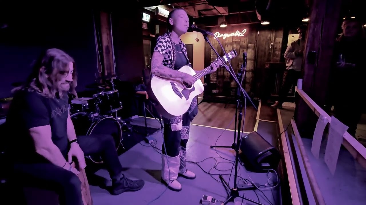 Amber Lilly - The Calling (Original Song) - Dingwall's, Camden