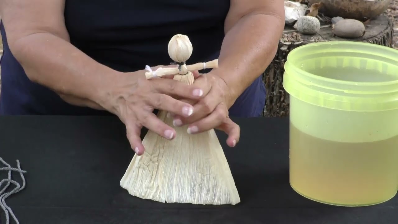 Cherokee Cornhusk Dolls