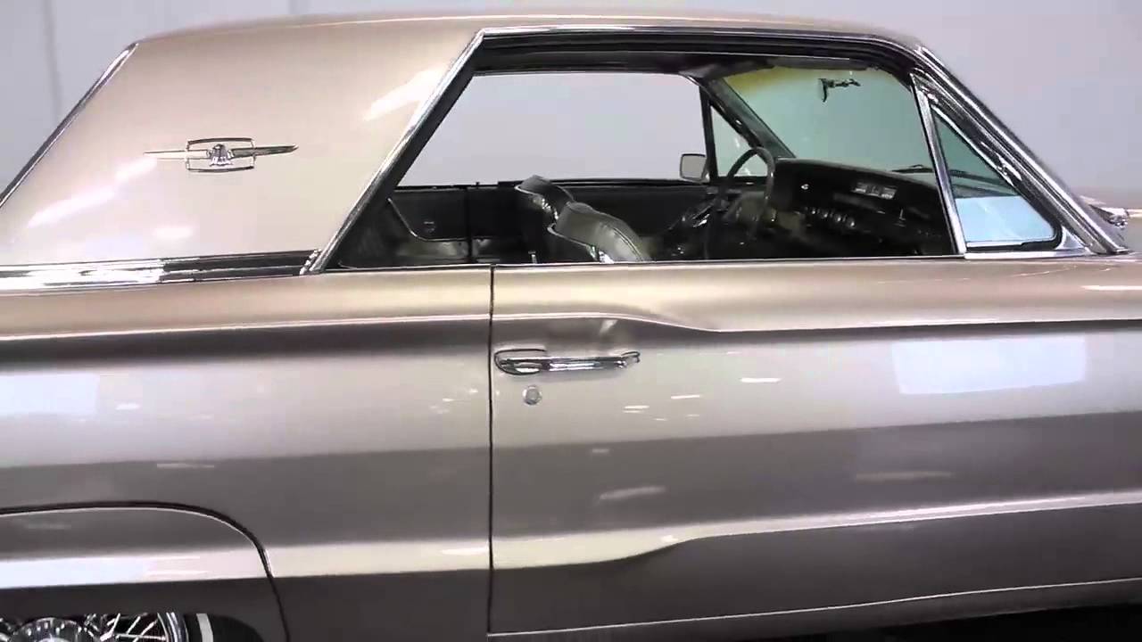 226 DFW 1965 Thunderbird